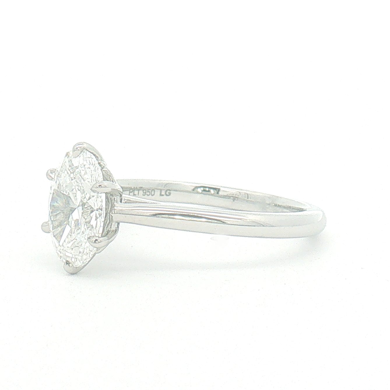Lab Diamond 1.52ct Oval-cut Engagement Ring