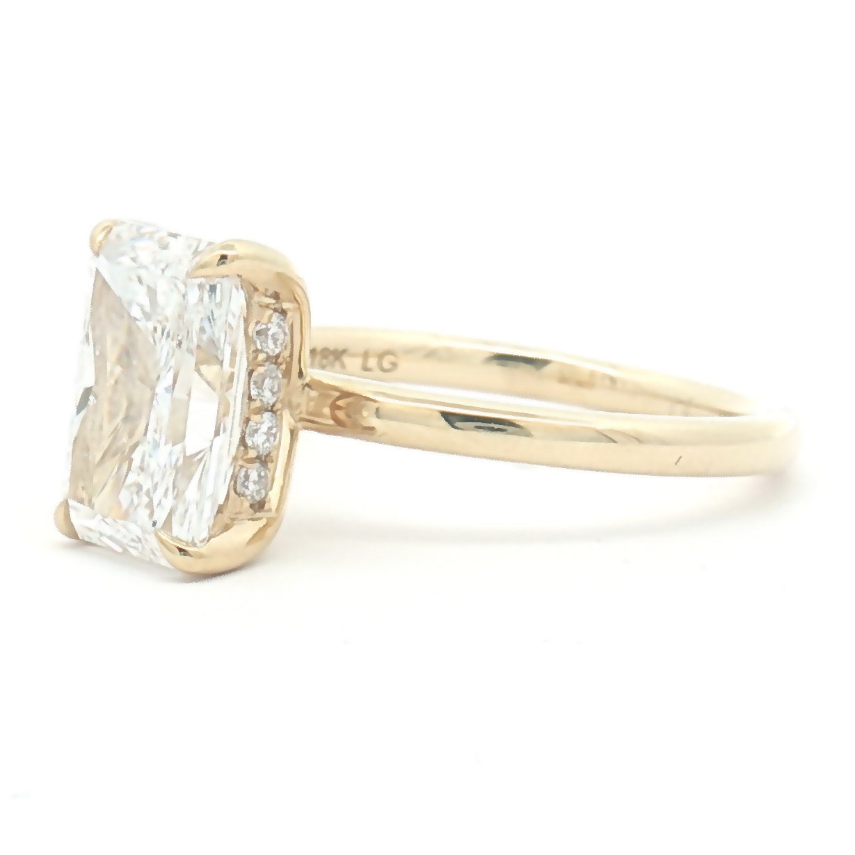 Lab Diamond 3.04ct Radiant-cut Engagement Ring