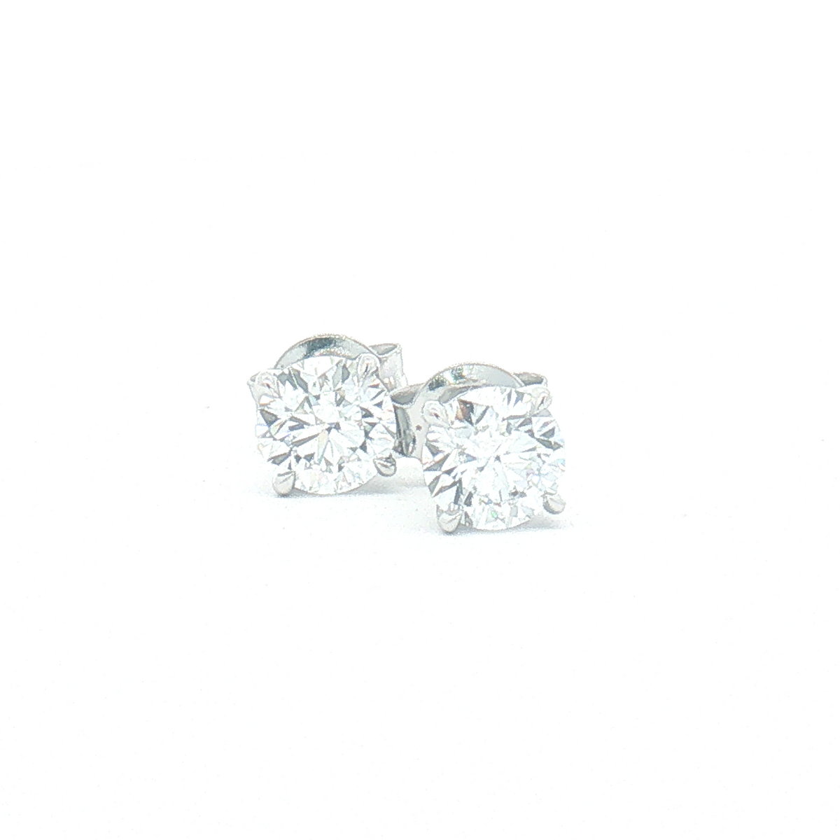 18ct White Gold 1.53ct Lab Diamond Stud Earrings 
