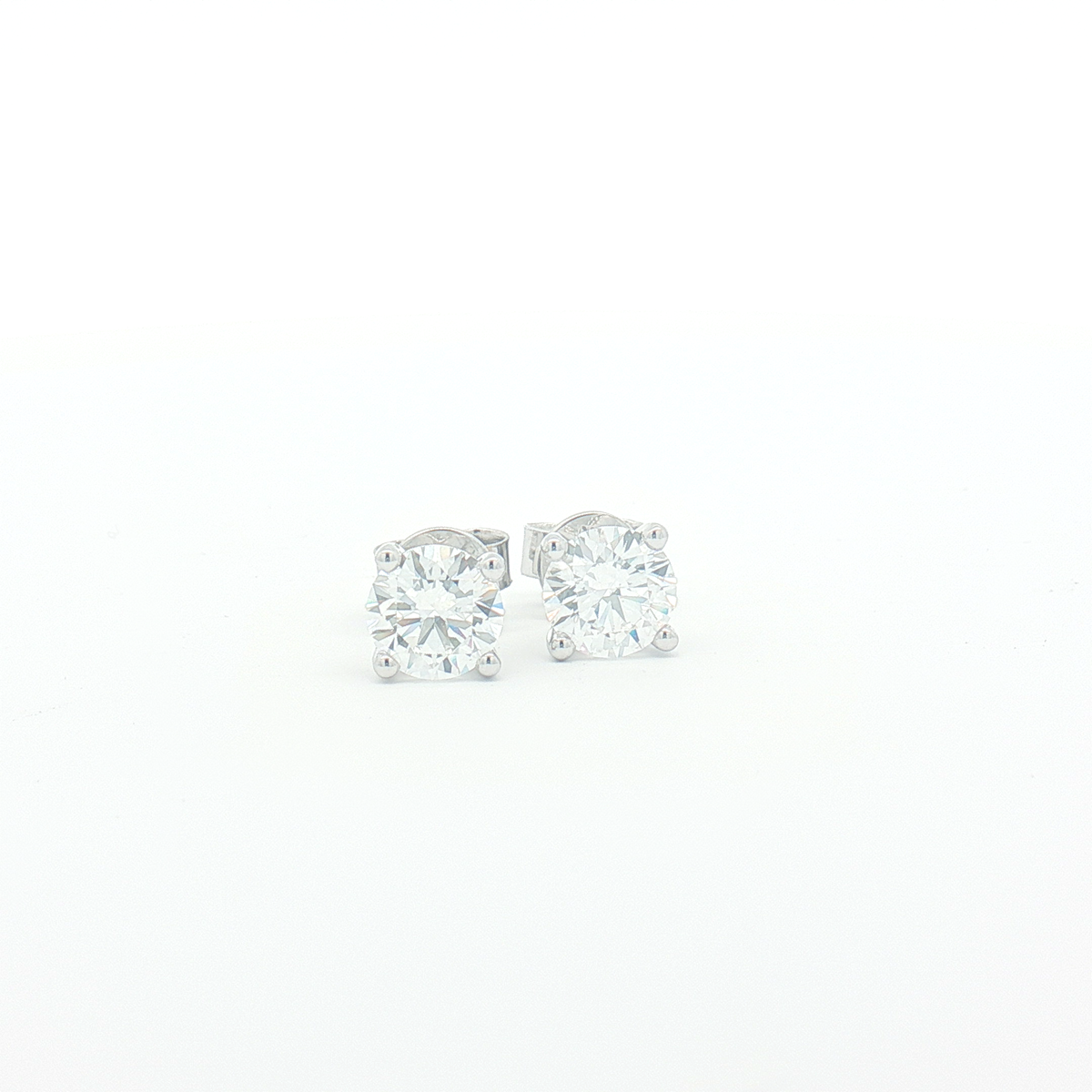 18ct White Gold Lab Diamond 2.01ct Earrings