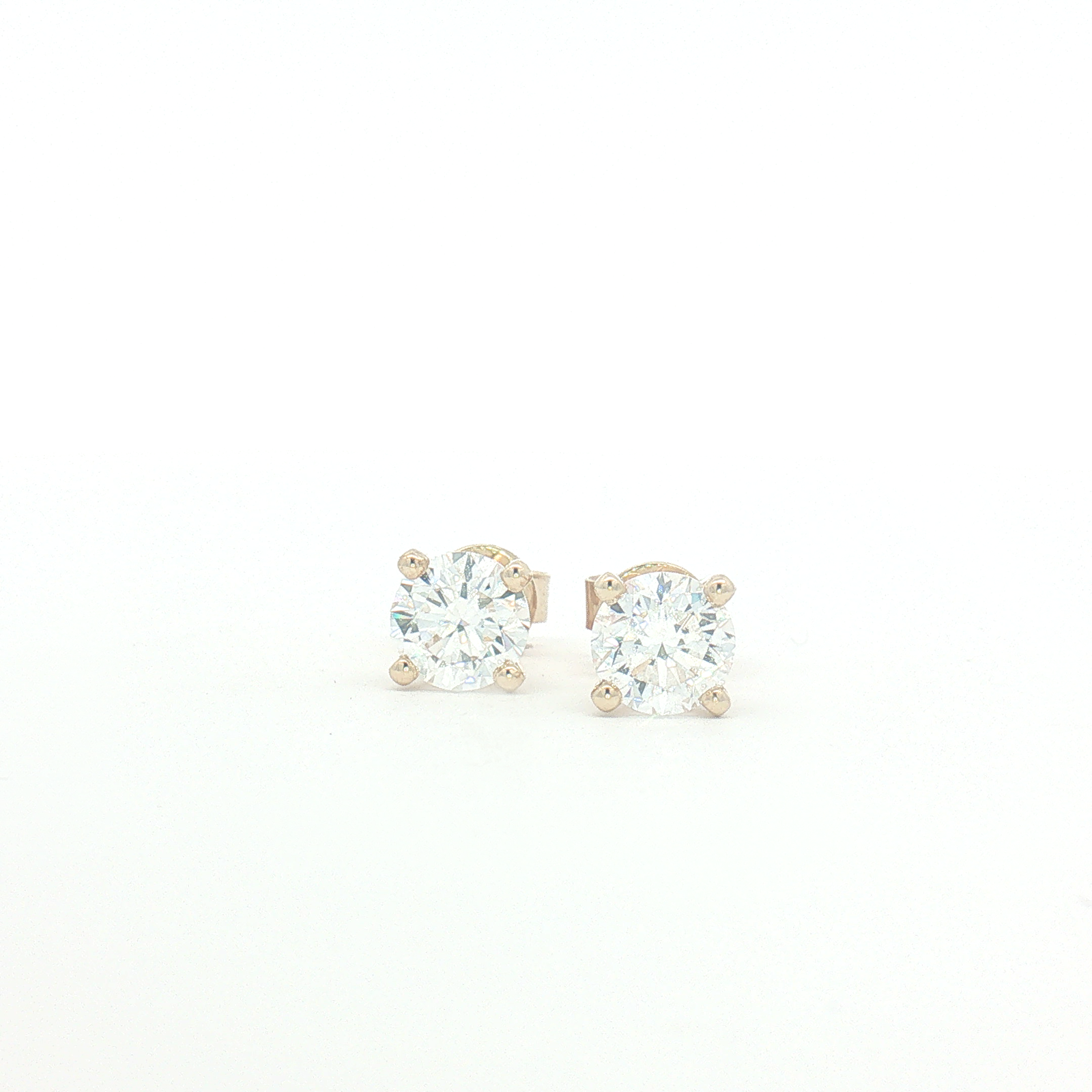 9ct Yellow Gold 2.00ct Lab Diamond Stud Earrings