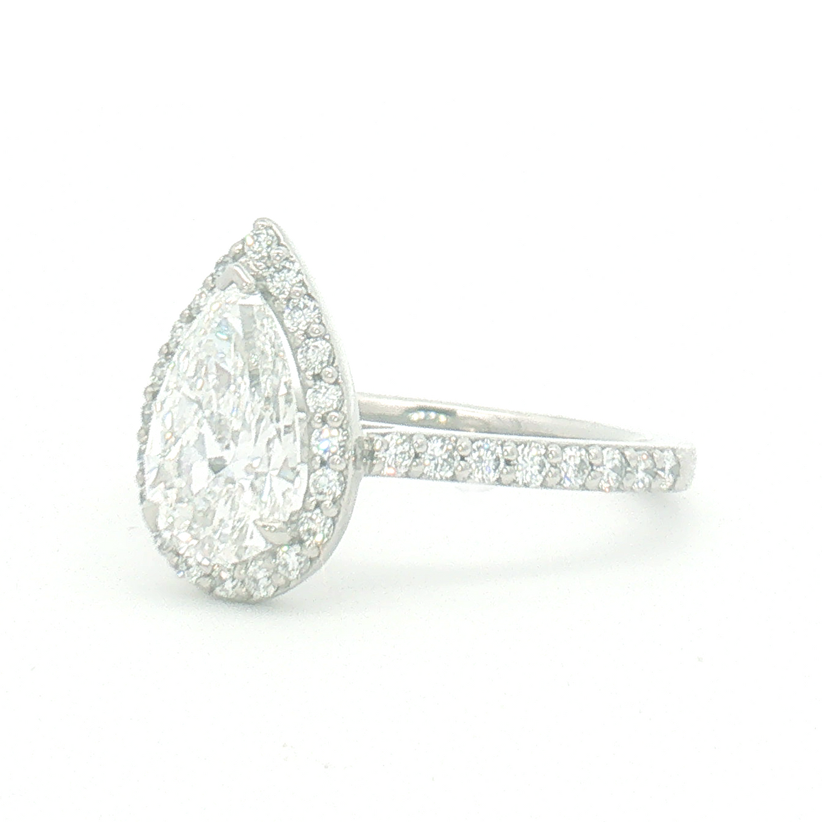 Lab Diamond 1.50ct Pear-cut Engagement Ring