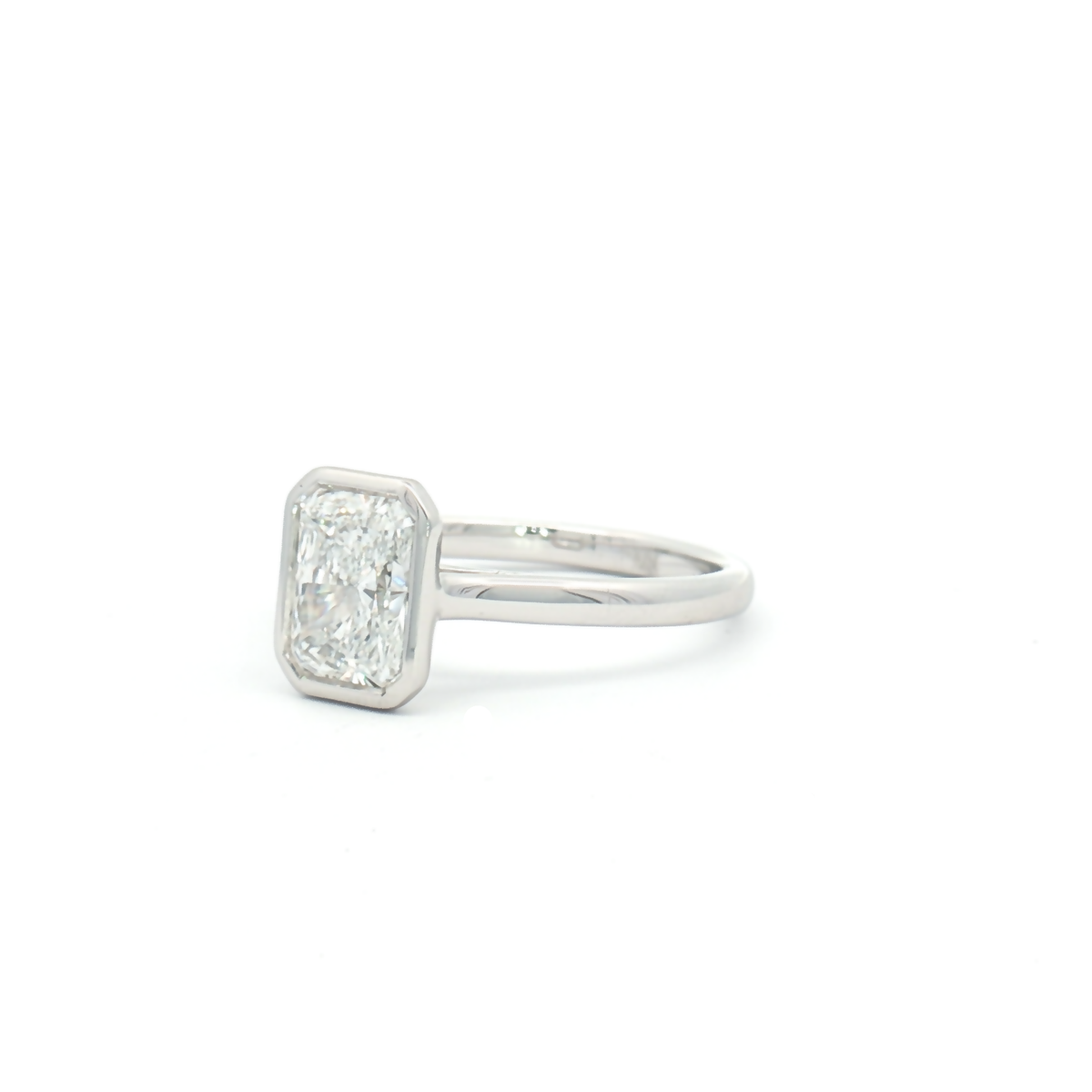 Lab Diamond 1.52ct Radiant-cut Engagement Ring