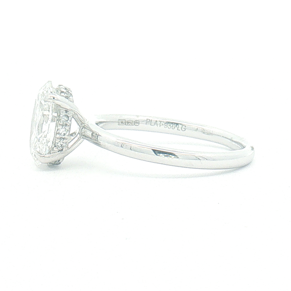 Lab Diamond 2.14ct Oval-cut Engagement Ring