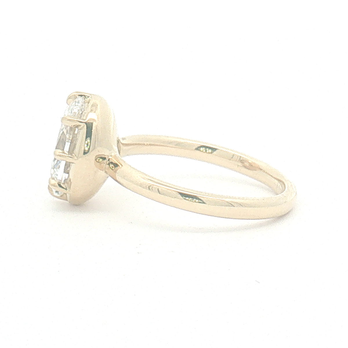 Lab Diamond 2.50ct Oval-cut Edwardian Claw setting
