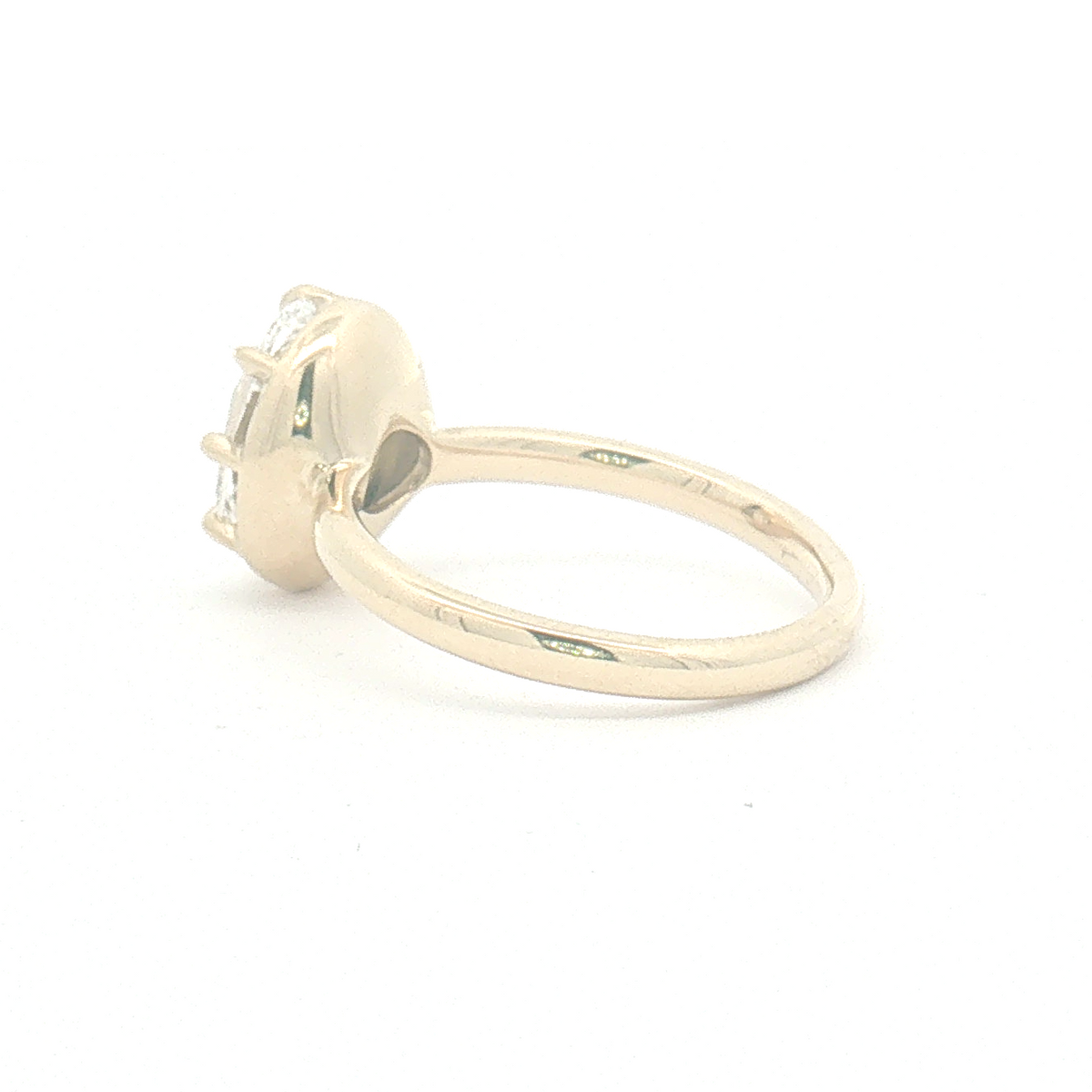 Lab Diamond 2.50ct Oval-cut Edwardian Claw setting