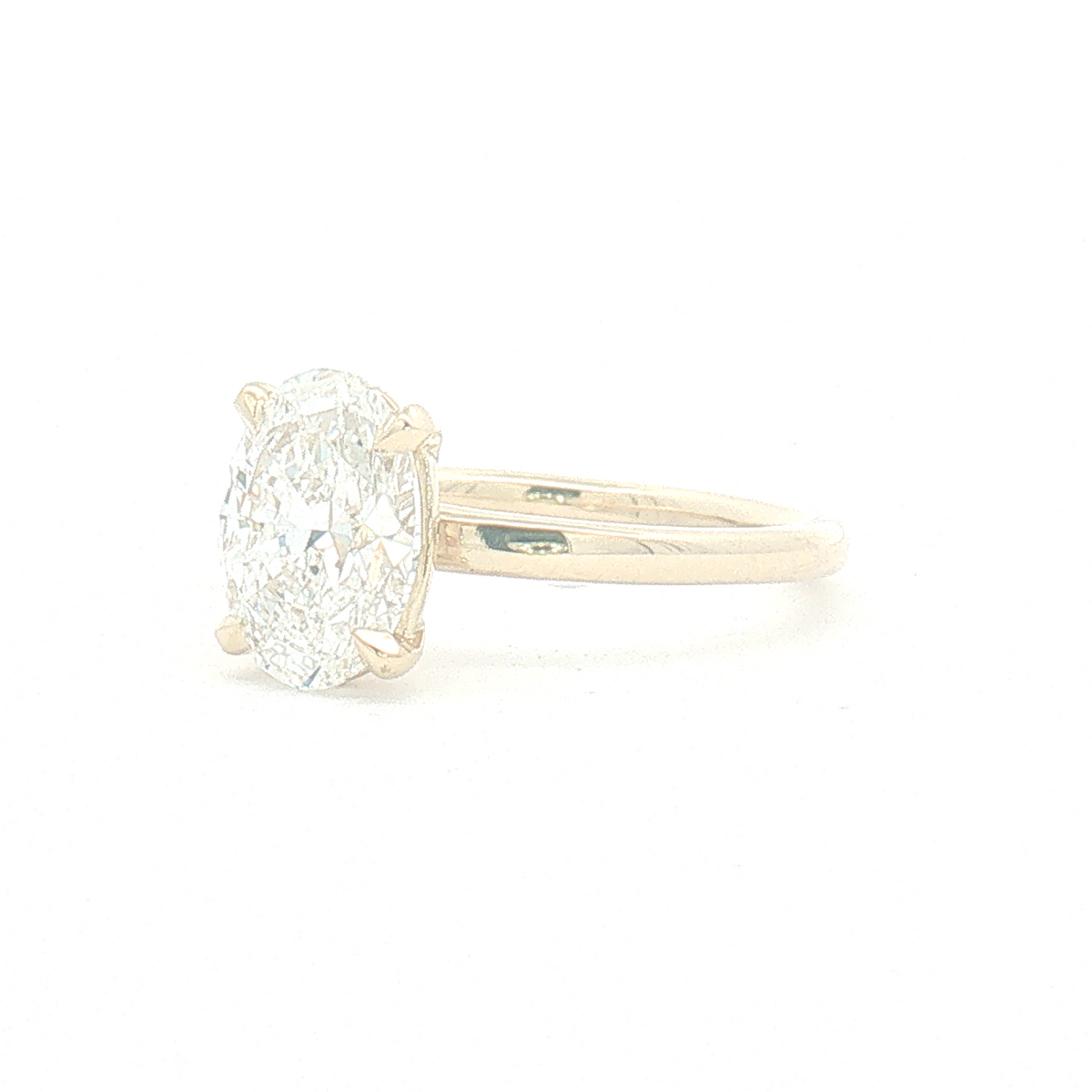 Lab Diamond 2ct Oval-cut Solitaire Engagement Ring