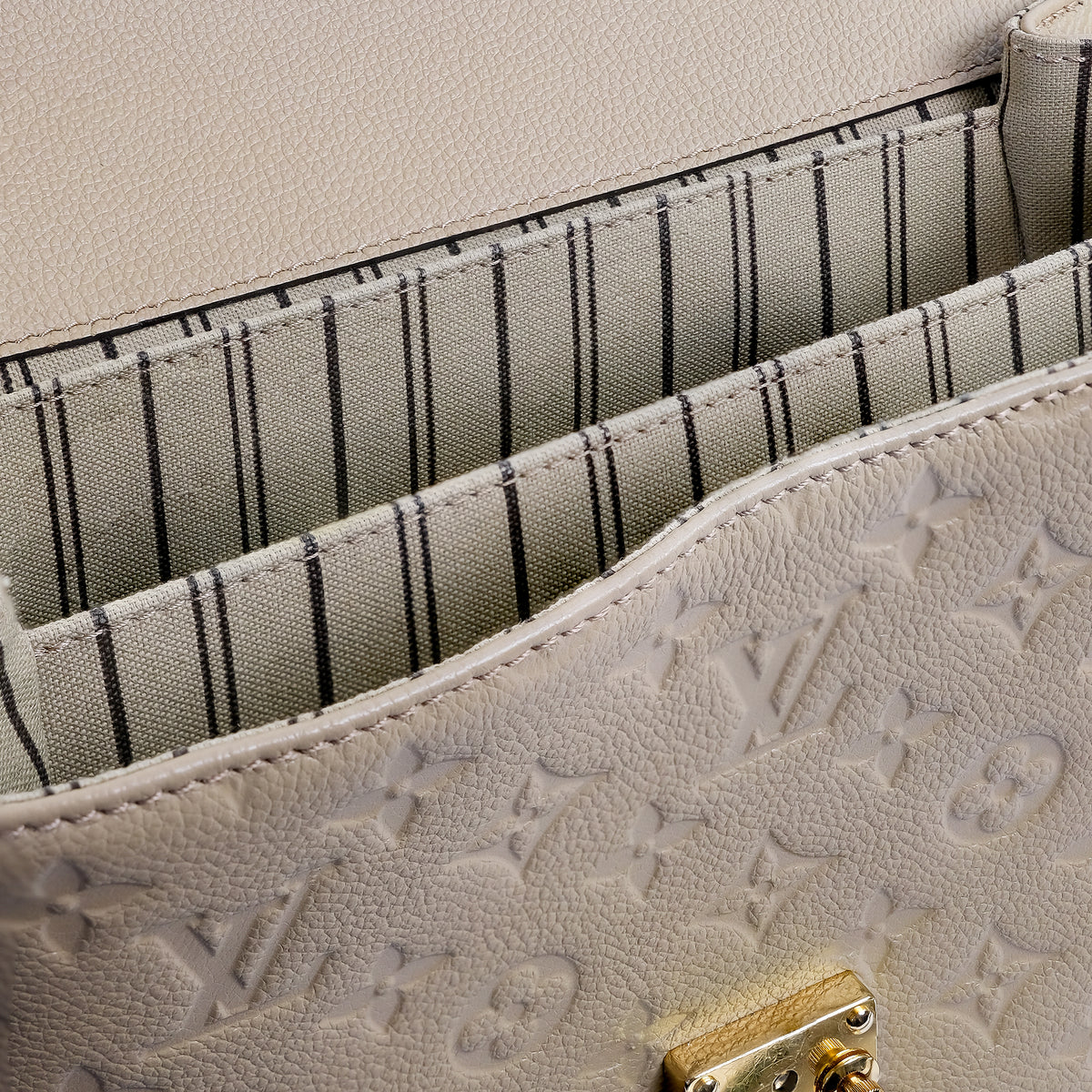 Louis Vuitton Pochette Métis Bag M44881
