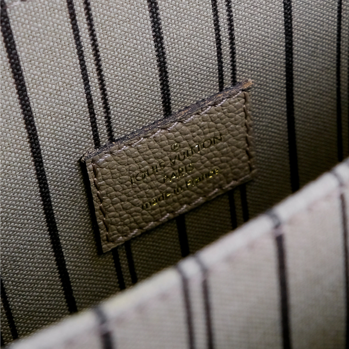 Louis Vuitton Pochette Métis Bag M44881
