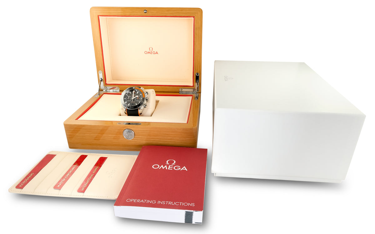 Omega Seamaster Planet Ocean 600M Chronograph 215.32.46.51.01.001 shot 2