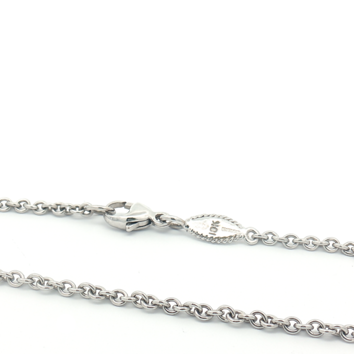 Vintage 18ct White Gold Diamond Circle Necklace