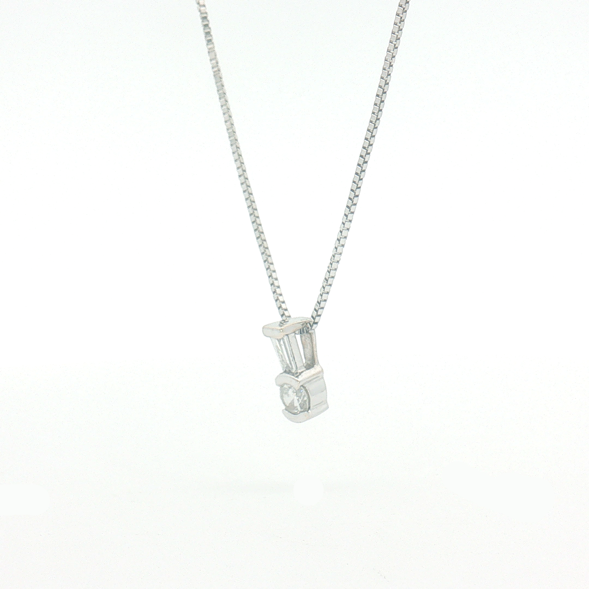 Vintage 18ct White Gold Natural Diamond Necklace