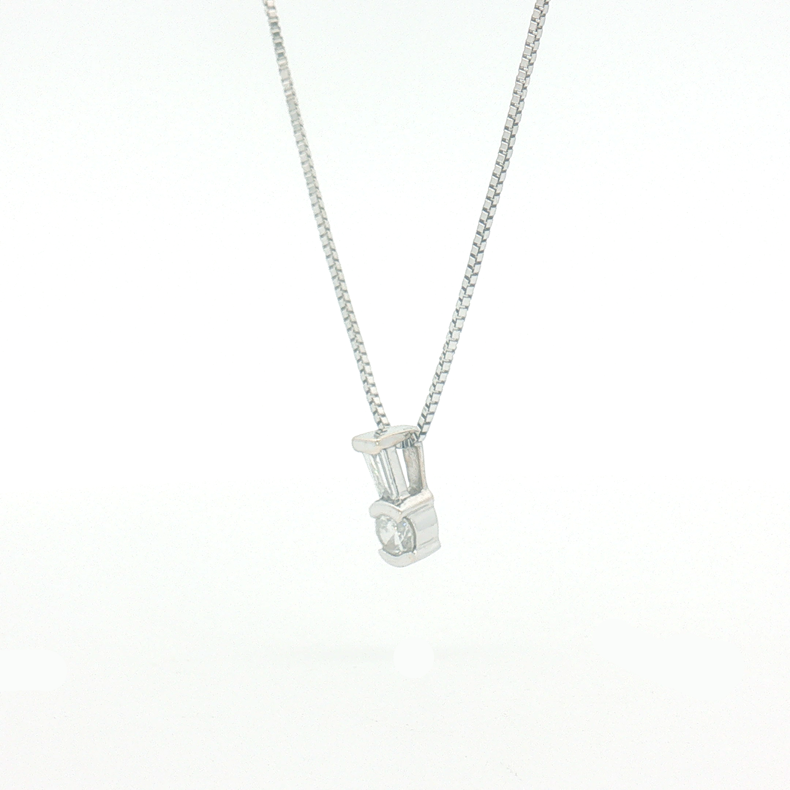 Vintage 18ct White Gold Natural Diamond Necklace
