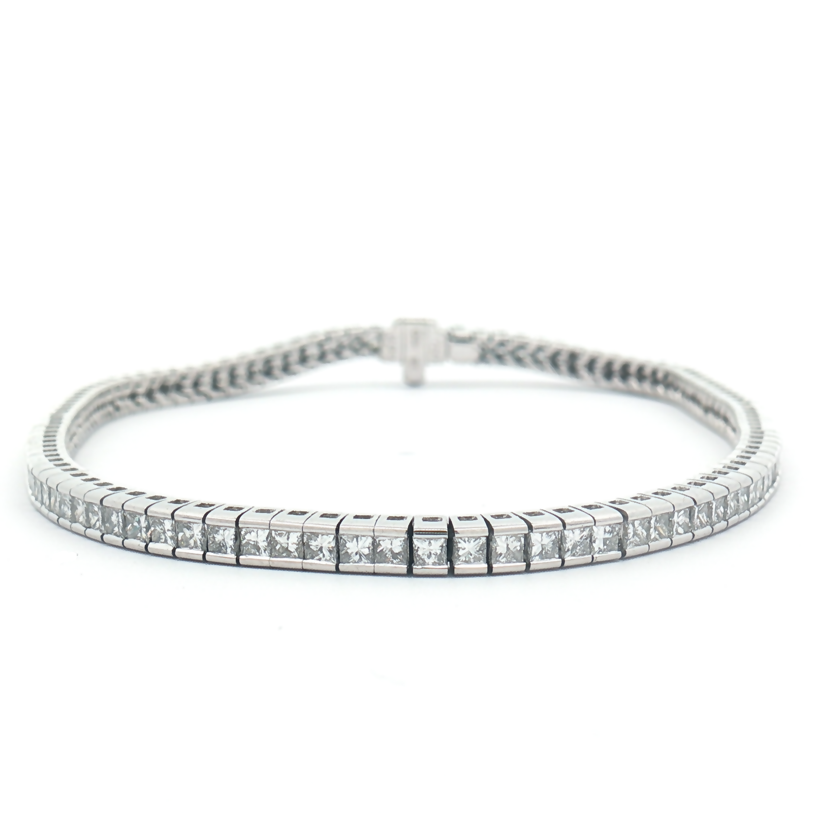 Vintage 18ct White Gold Princess-cut Diamond Tennis Bracelet