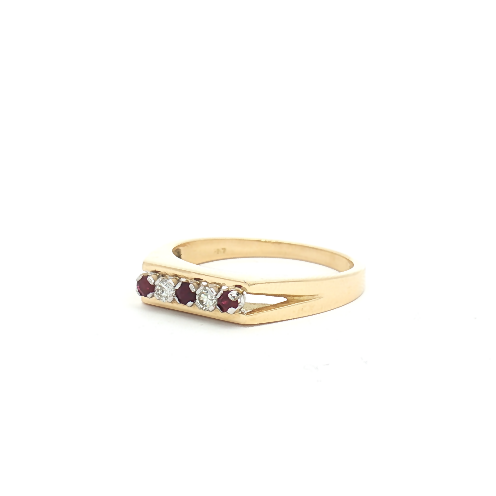 Vintage 18ct Yellow Gold Ruby and Diamond Ring