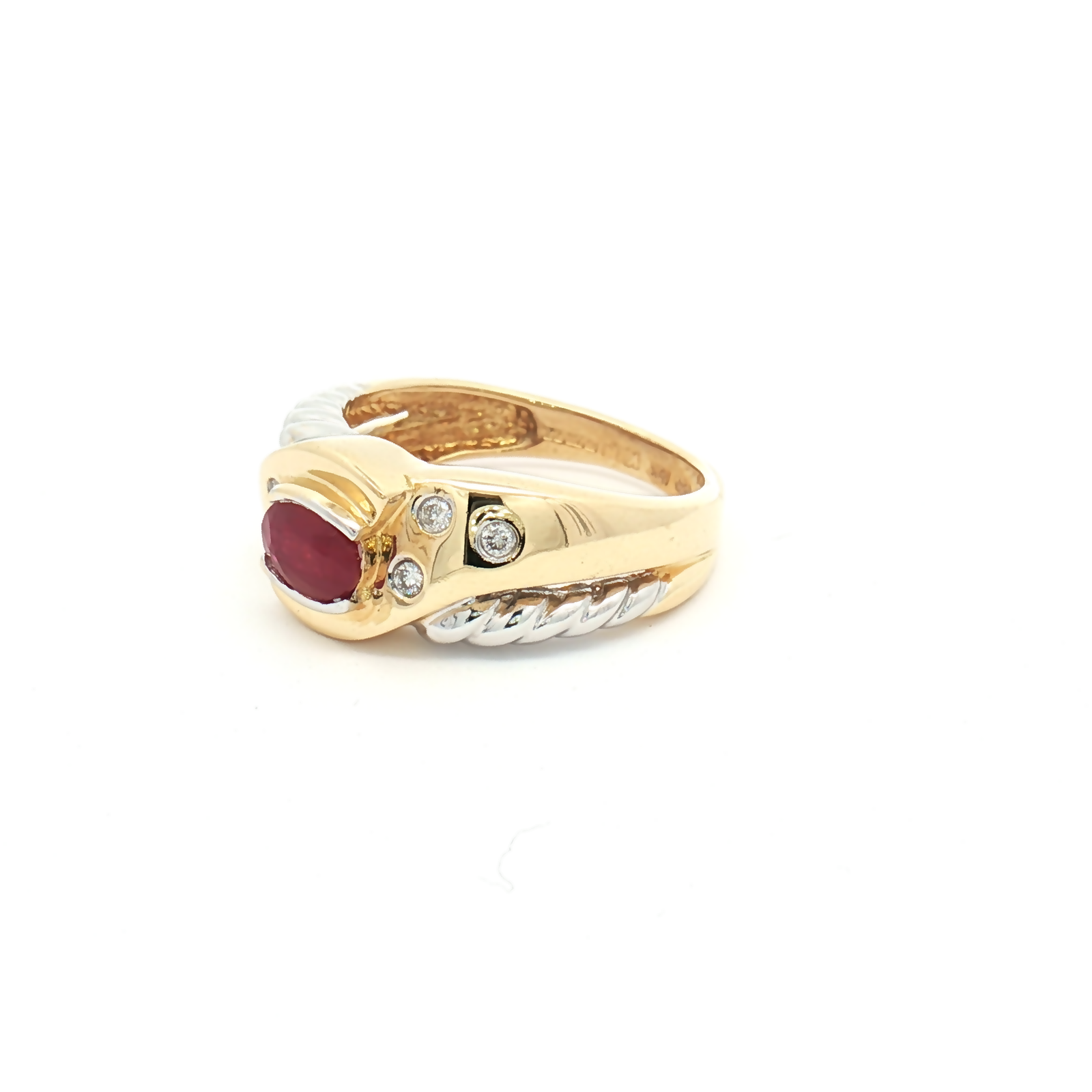 Vintage 18ct Yellow Gold and Diamond Ring