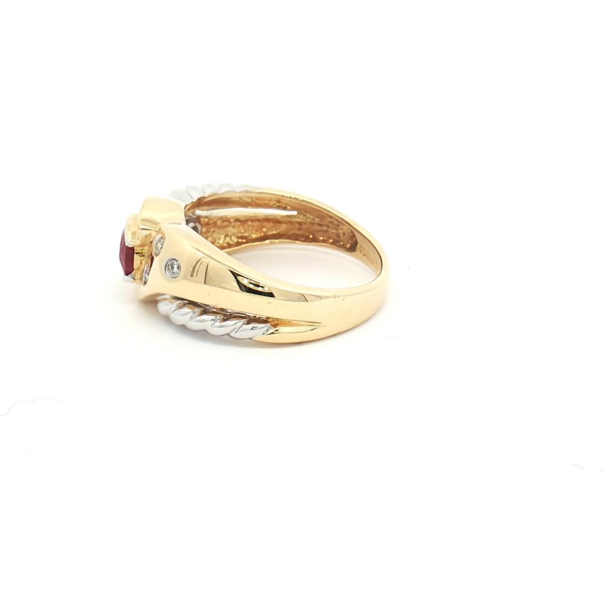 Vintage 18ct Yellow Gold and Diamond Ring
