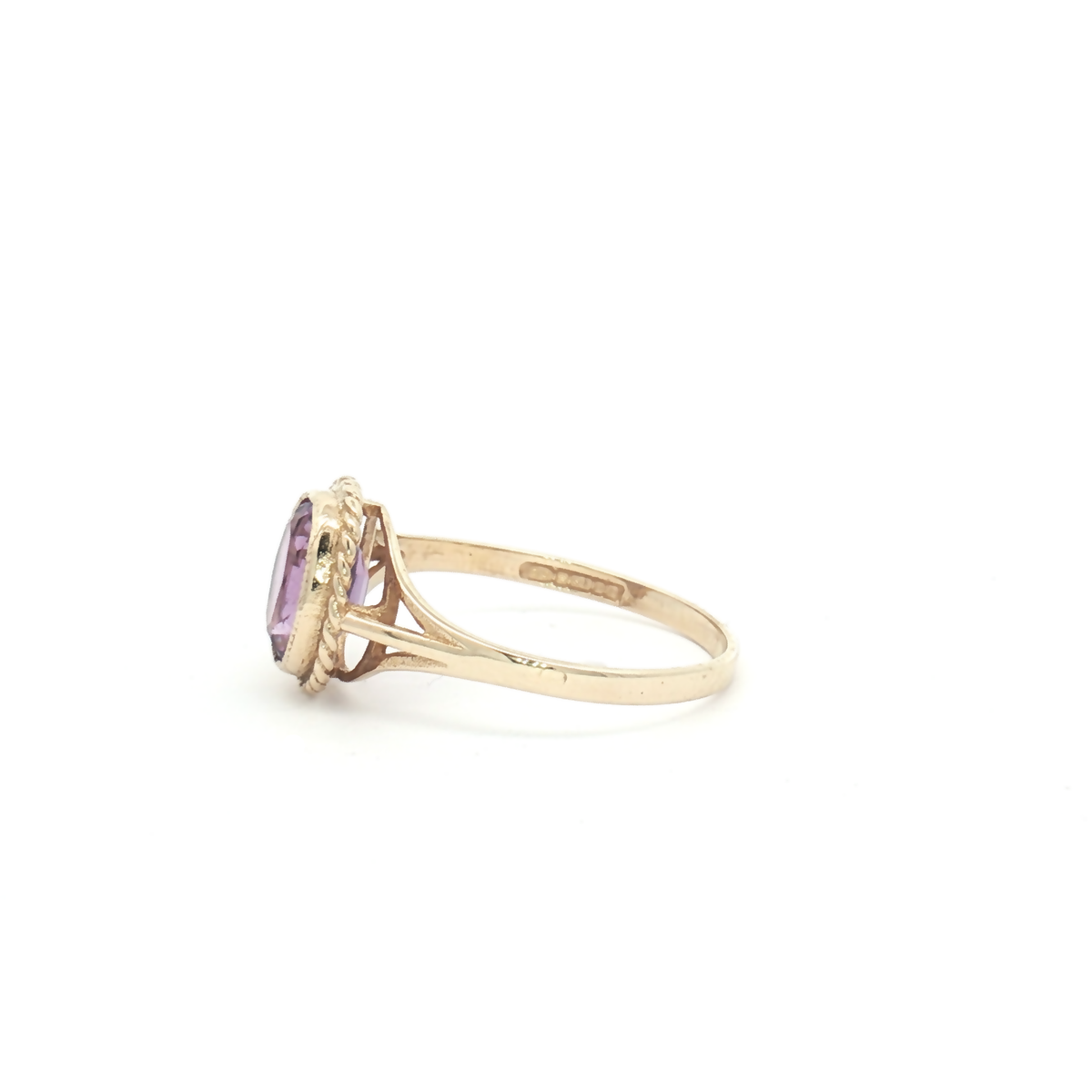 Vintage 9ct Yellow Gold Amethyst Ring 