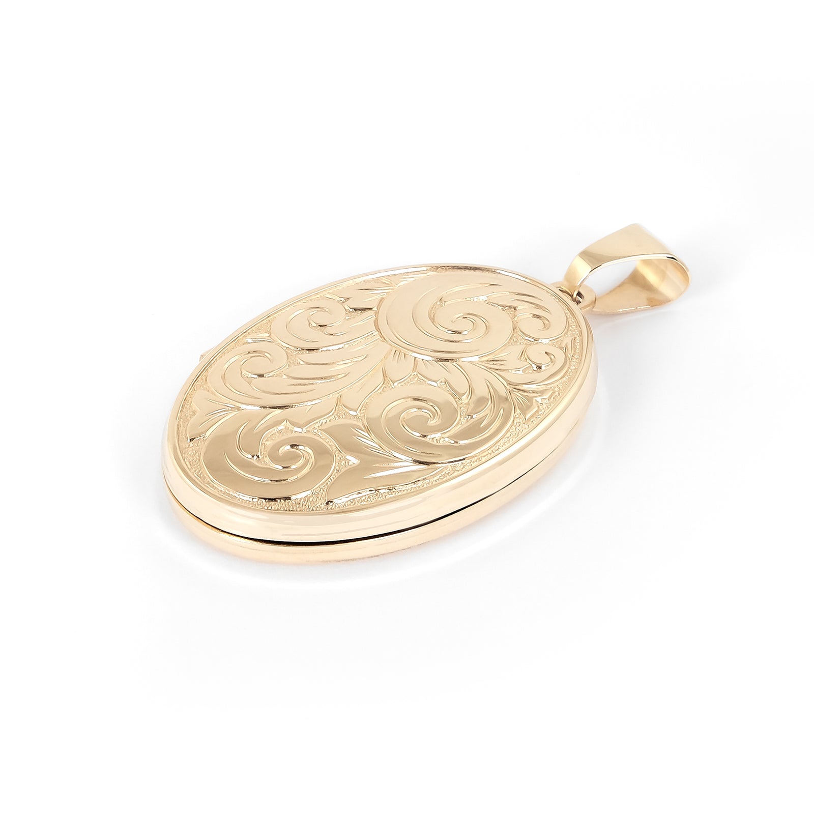 Vintage 9ct Yellow Gold Oval Locket 1