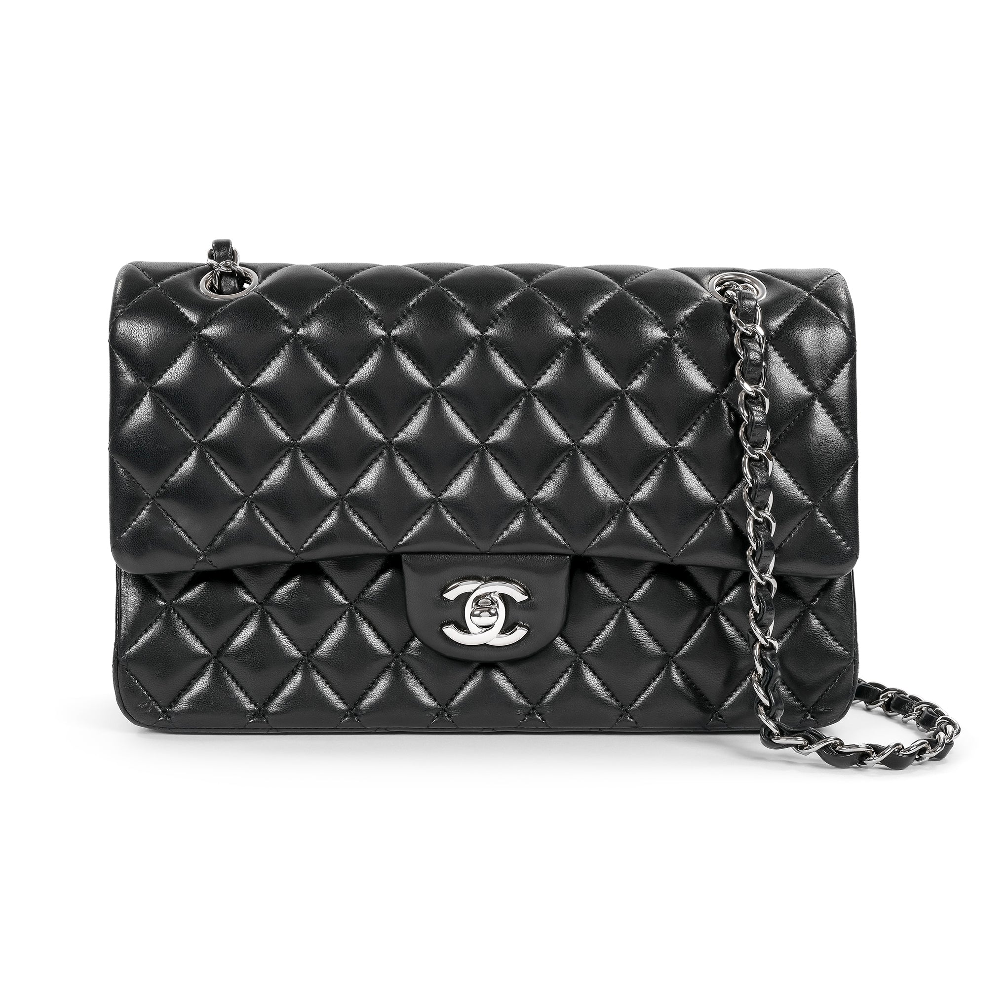 Beige Chanel 2.55 Reissue Lambskin Leather Double Flap Bag | RvceShops  Revival | Sac bandoulière Chanel Boy en cuir verni bleu-marine